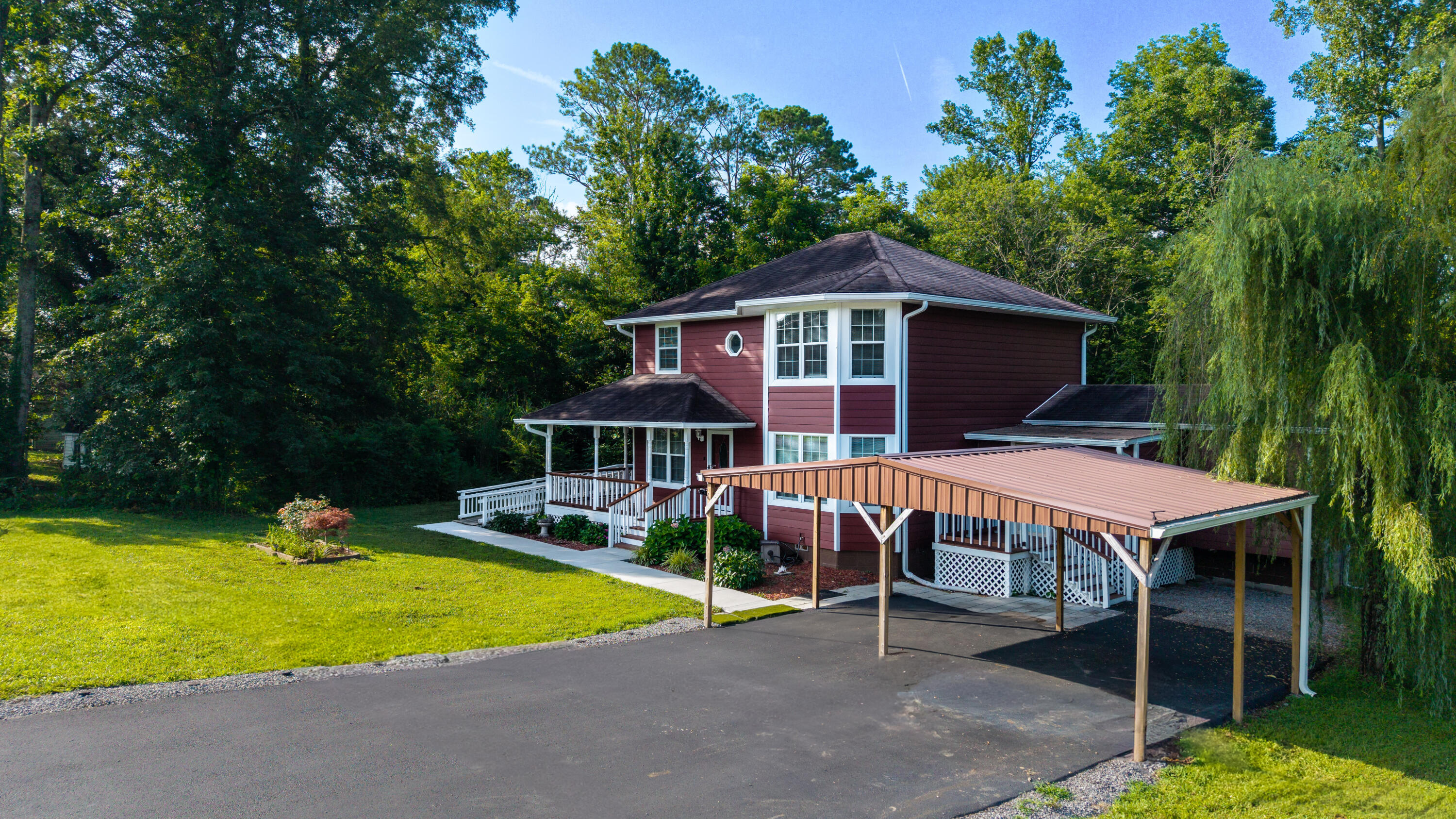 Property Photo: 135 Lakeview Drive SE TN 37323