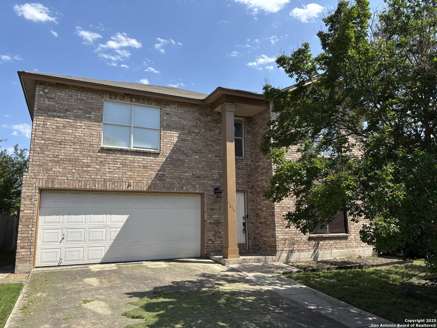 Property Photo: 5850 Spring Pebble TX 78247