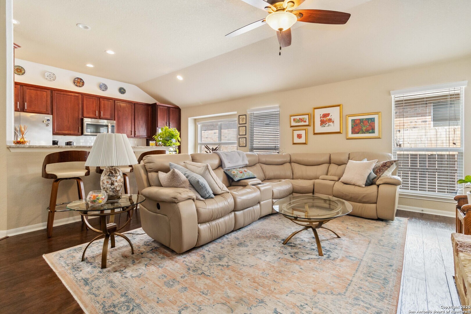 Property Photo: 5618 Thunder Oaks TX 78261