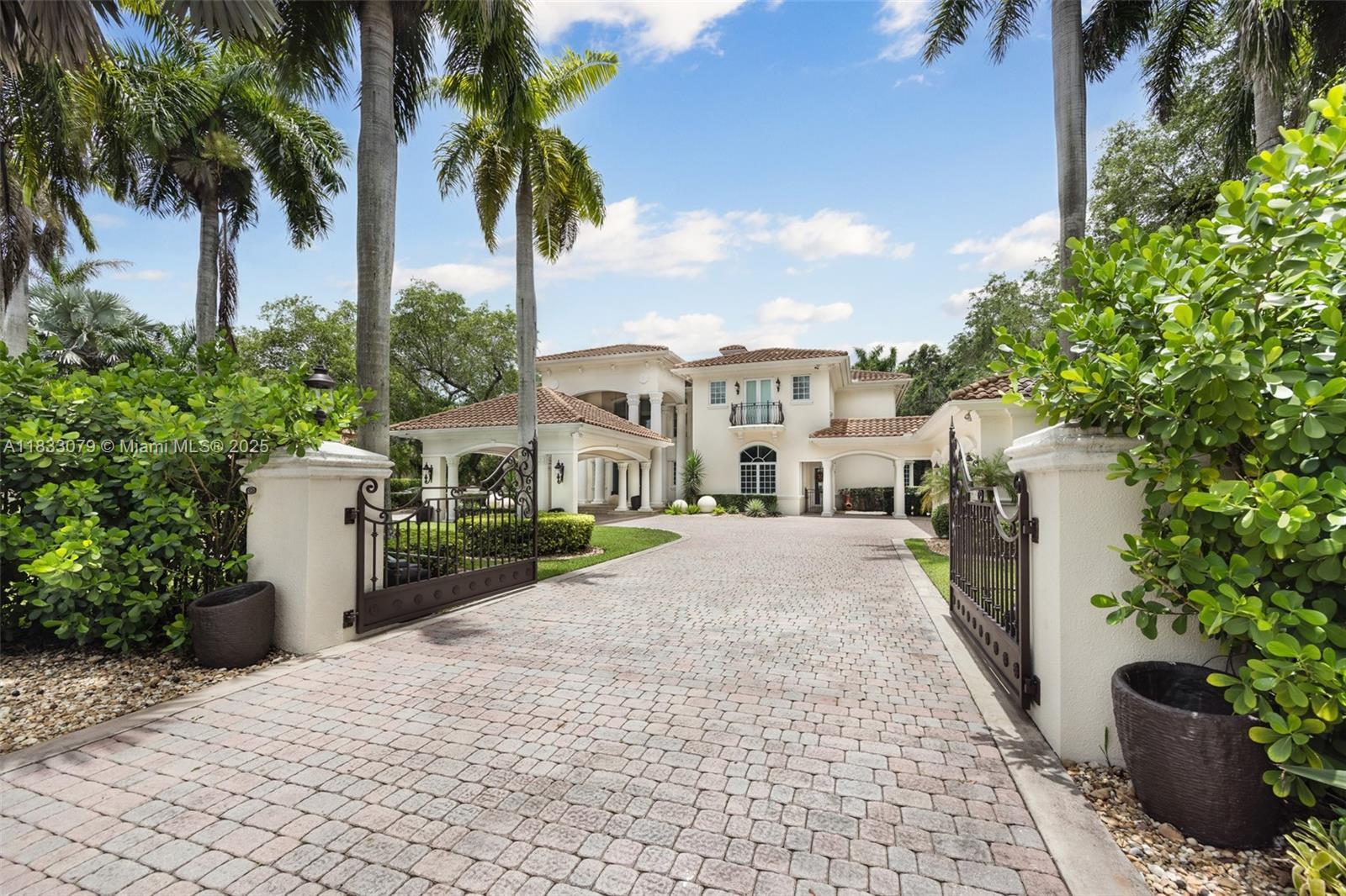 Property Photo: 7245 SW 104th St FL 33156