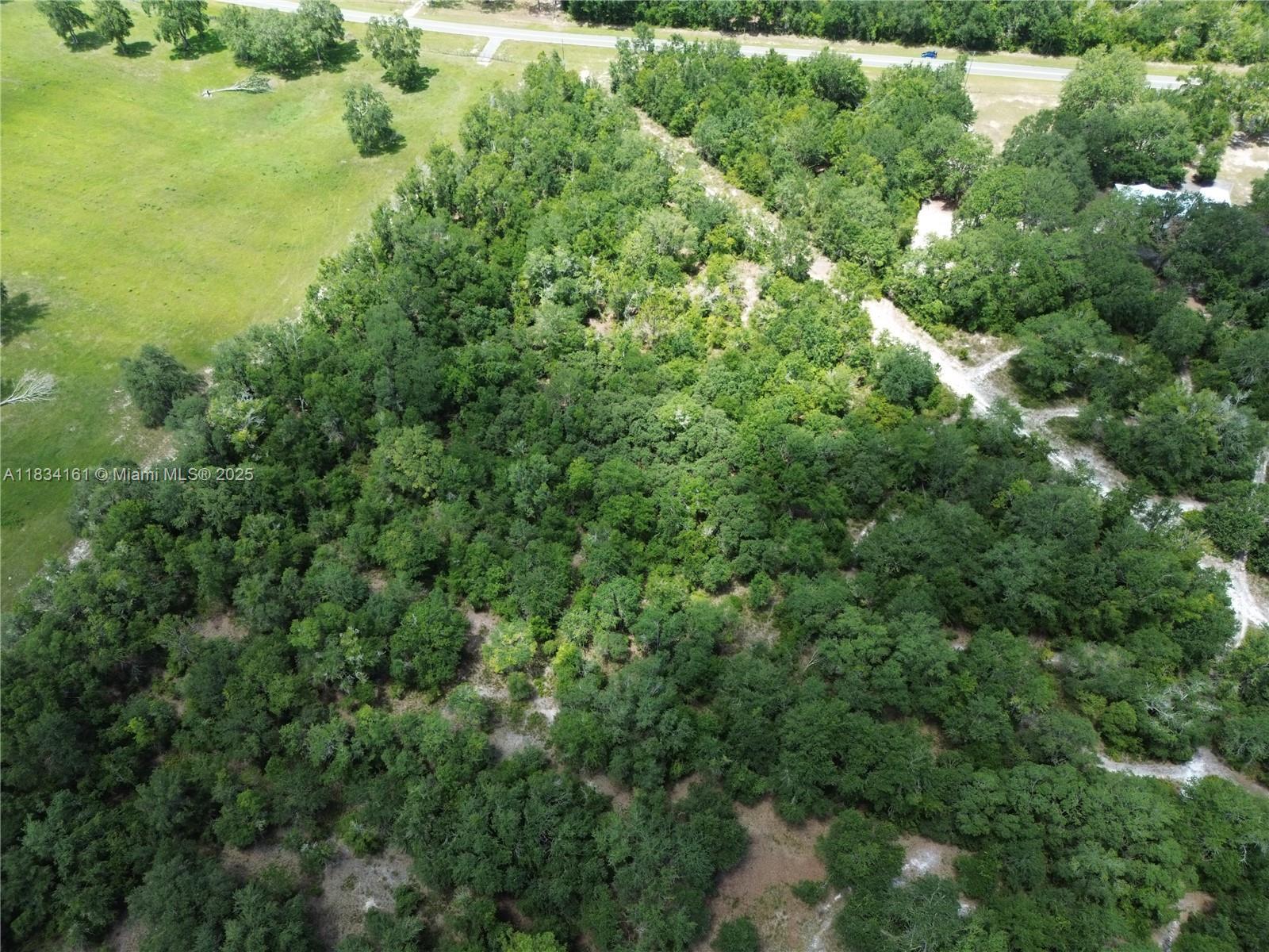 Property Photo:  3805 SW Old Wire Rd  FL 32038 