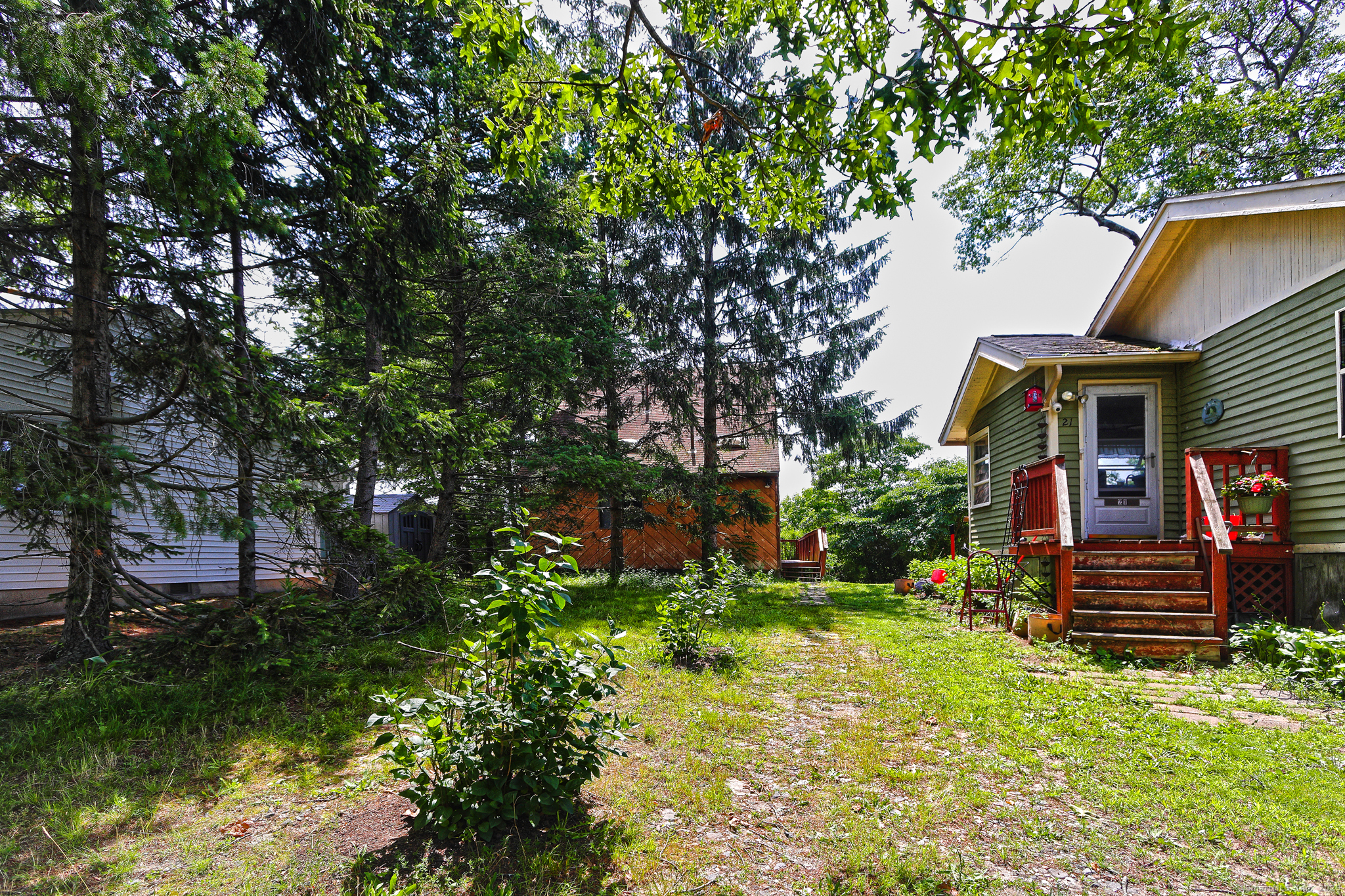 Property Photo: 25 Summer Place CT 06460