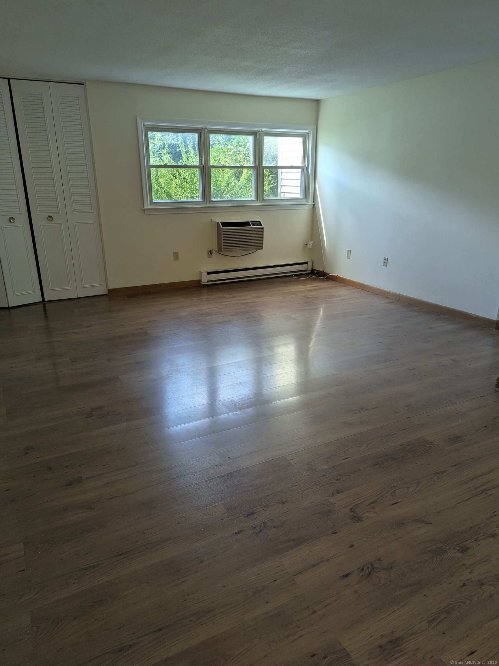 Property Photo: 36 Thompson Road Apt B CT 06040