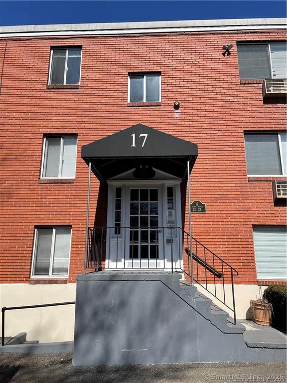 Property Photo: 17 Ferris Avenue 21 CT 06854