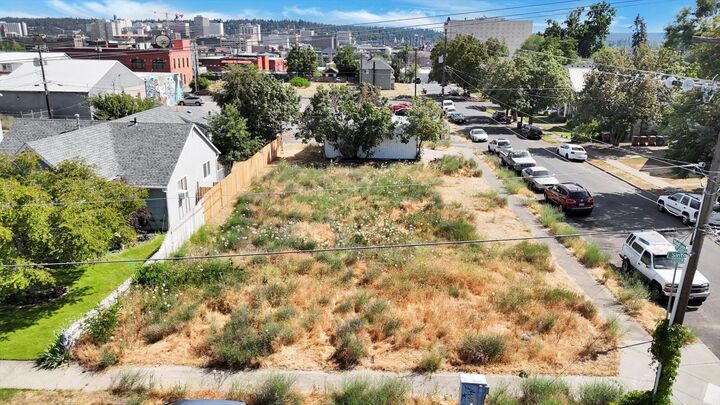 Property Photo:  1085 W Sinto Ave  WA 99201 