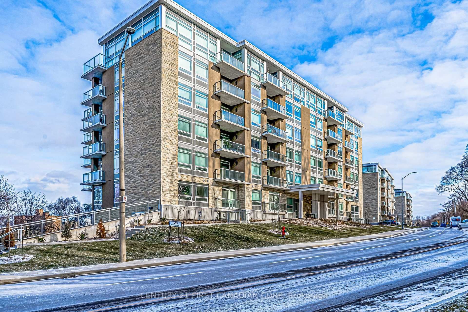 Photo de la propriété: 455 Charlton Avenue 103 ON L8N 0B2