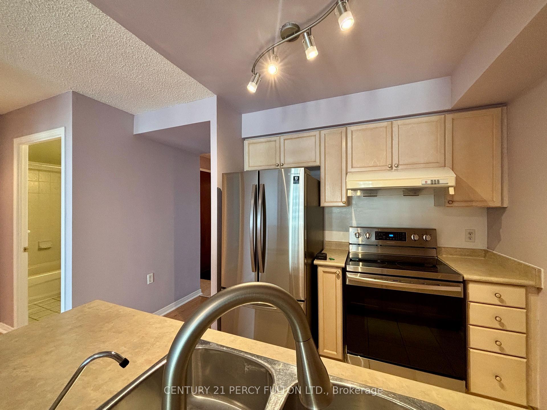 Property Photo: 26 Olive Avenue 1901 ON M2N 7G7