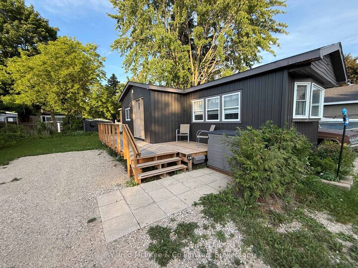 Property Photo: 16 Bluejay Crescent ON N0G 2V0