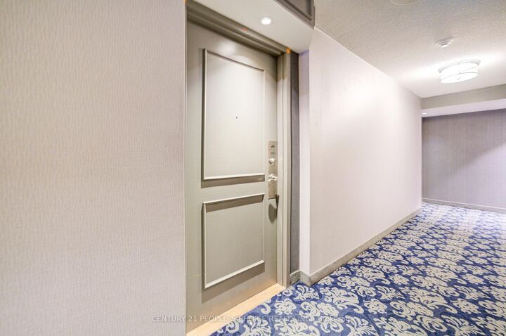 Photo de la propriété:  4460 Tucana Court 1402  ON L5R 3K9 