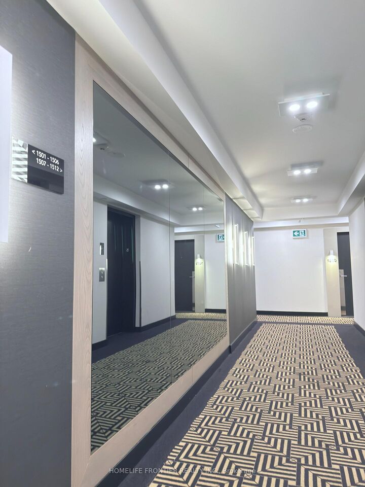 Property Photo:  89 McGill Street 1507  ON M5B 0B1 