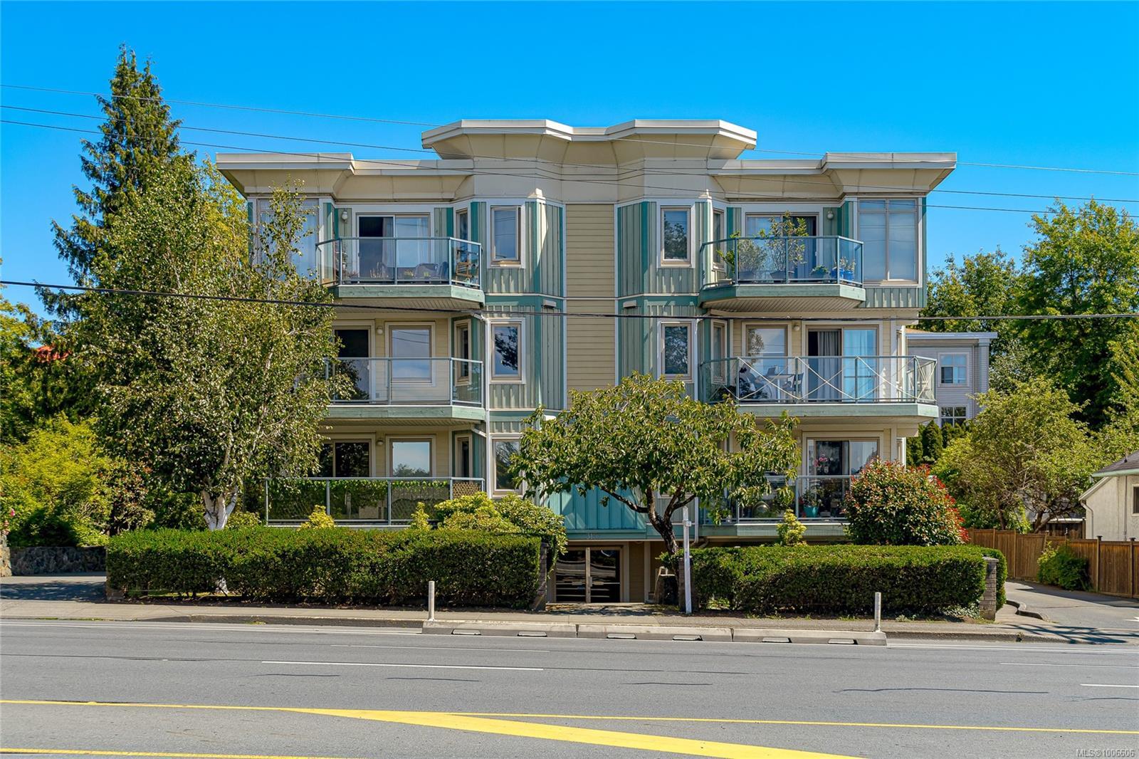 Property Photo: 3157 Tillicum Rd 104 BC V9A 2B4