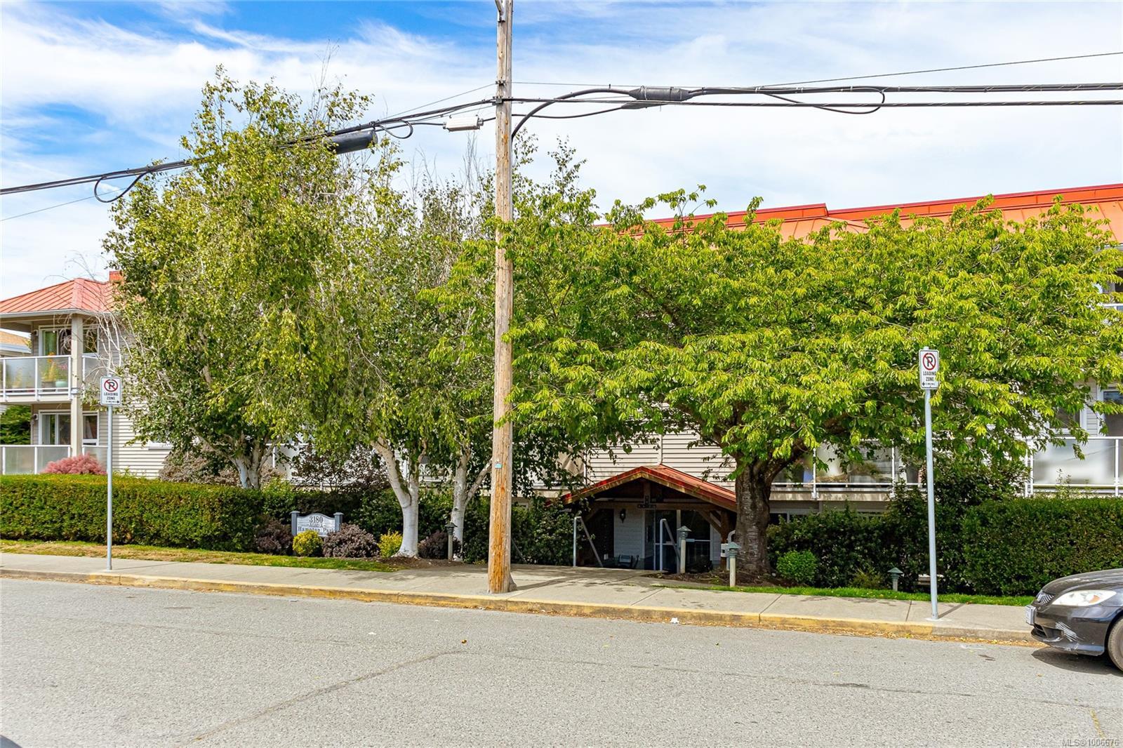 Property Photo: 3180 Albina St 103 BC V8X 4N1