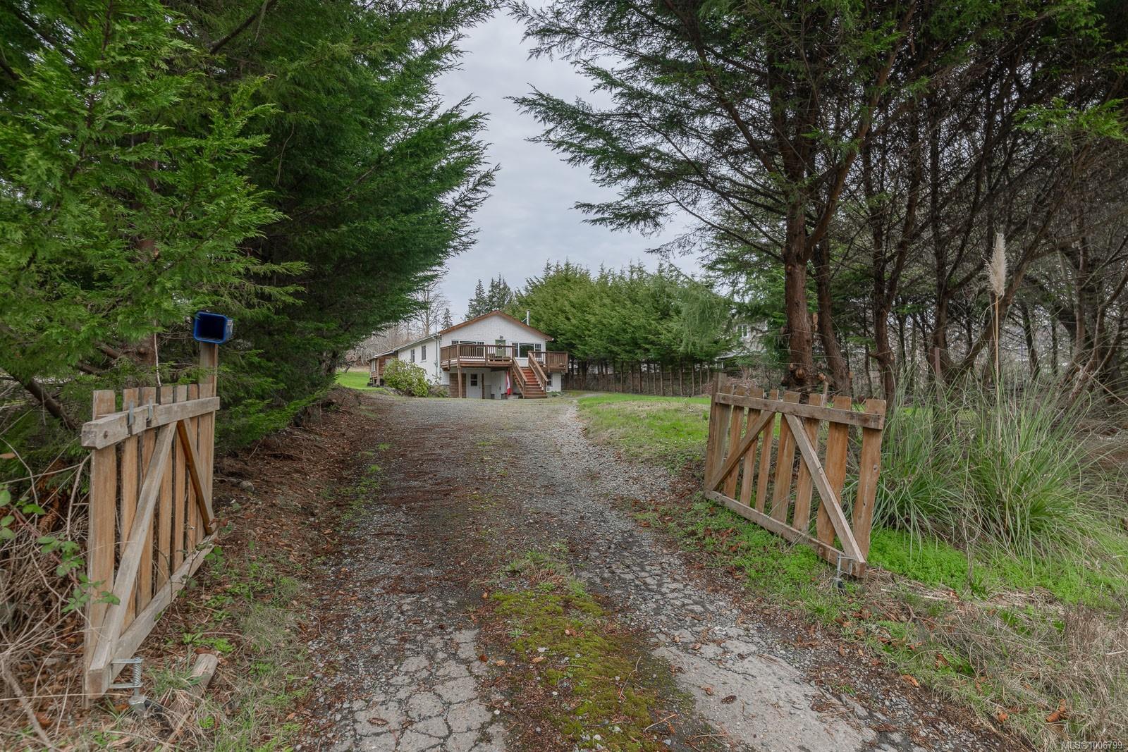 Property Photo:  6820 Grant Rd W  BC V9Z 0L7 