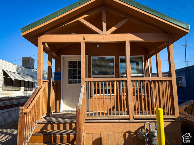 Property Photo: 200 N Harrisville Rd E 8 UT 84404