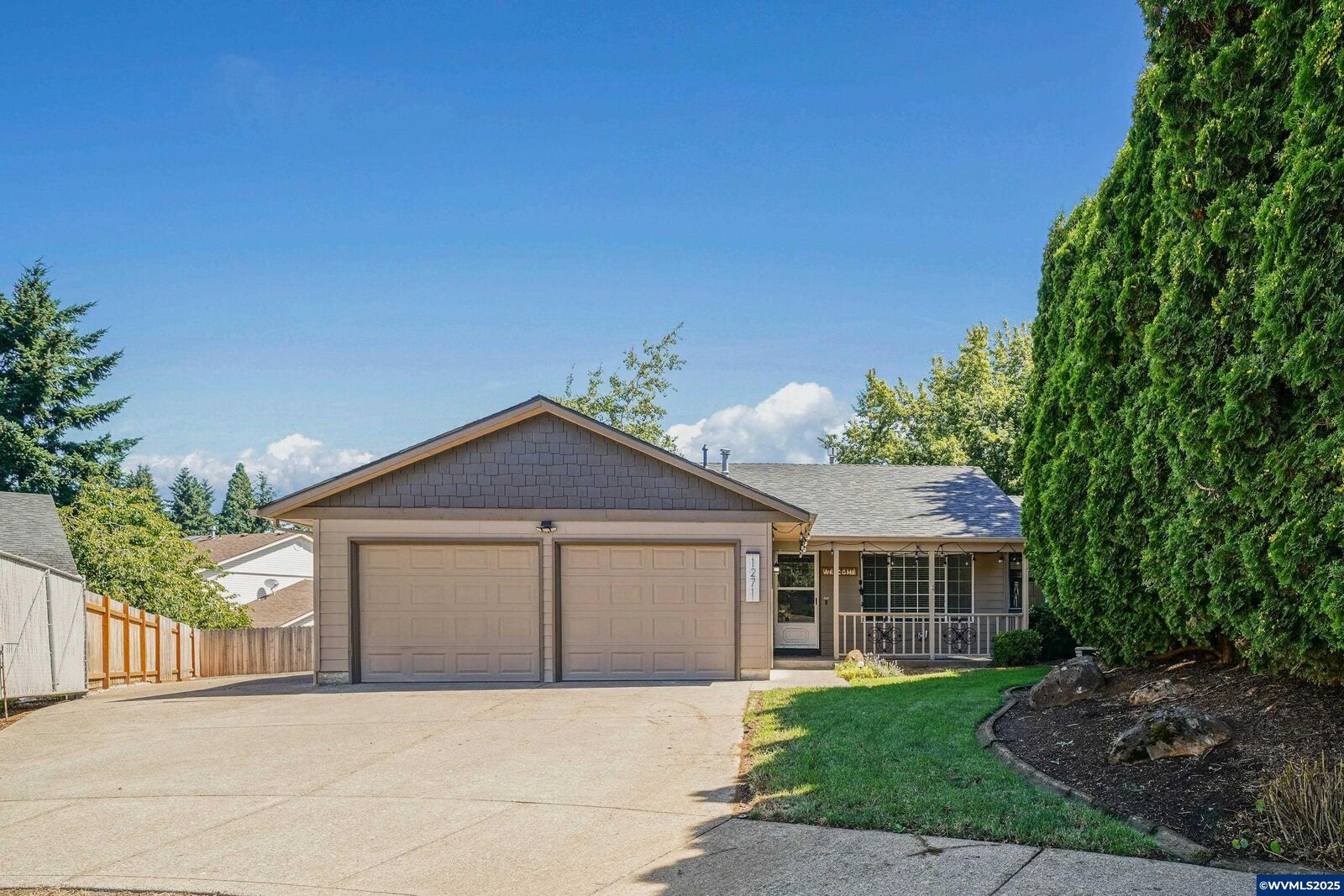 Property Photo:  1271 Chrissy Ct S  OR 97302 