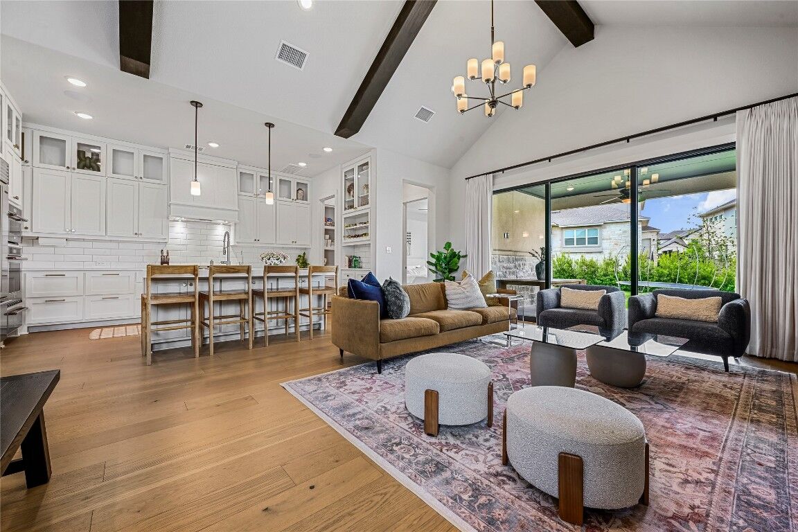 Property Photo:  412 Sitlington Lane  TX 78738 