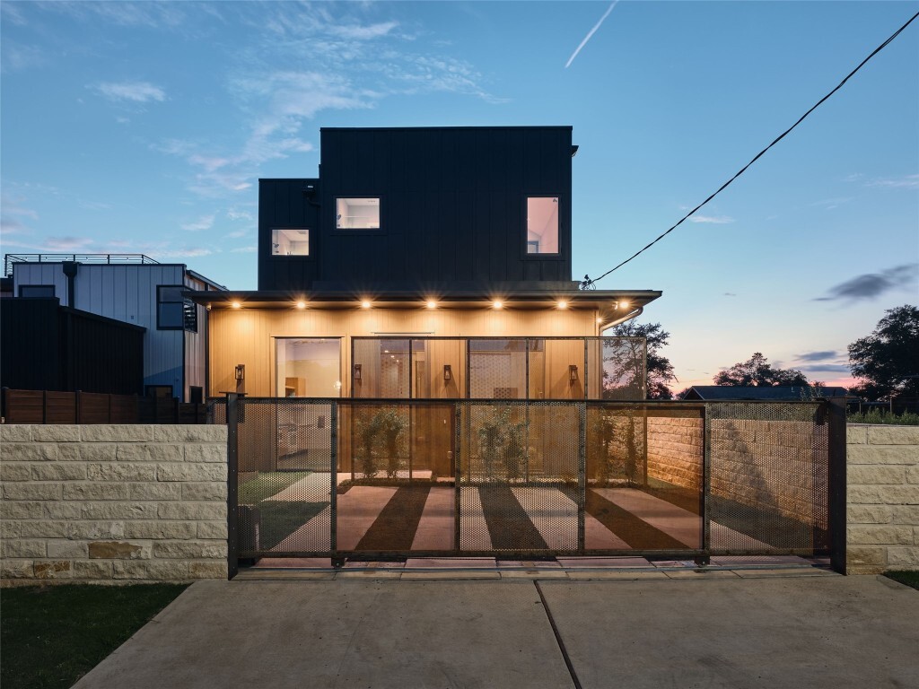 Property Photo: 412 Kemp Street TX 78741