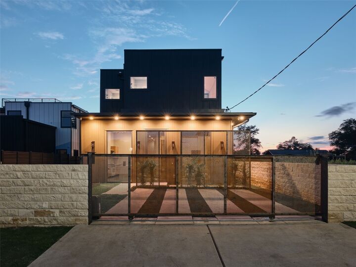 Property Photo:  412 Kemp Street  TX 78741