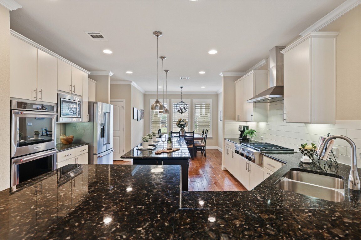 Property Photo: 204 Old Blue Mountain Lane TX 78633