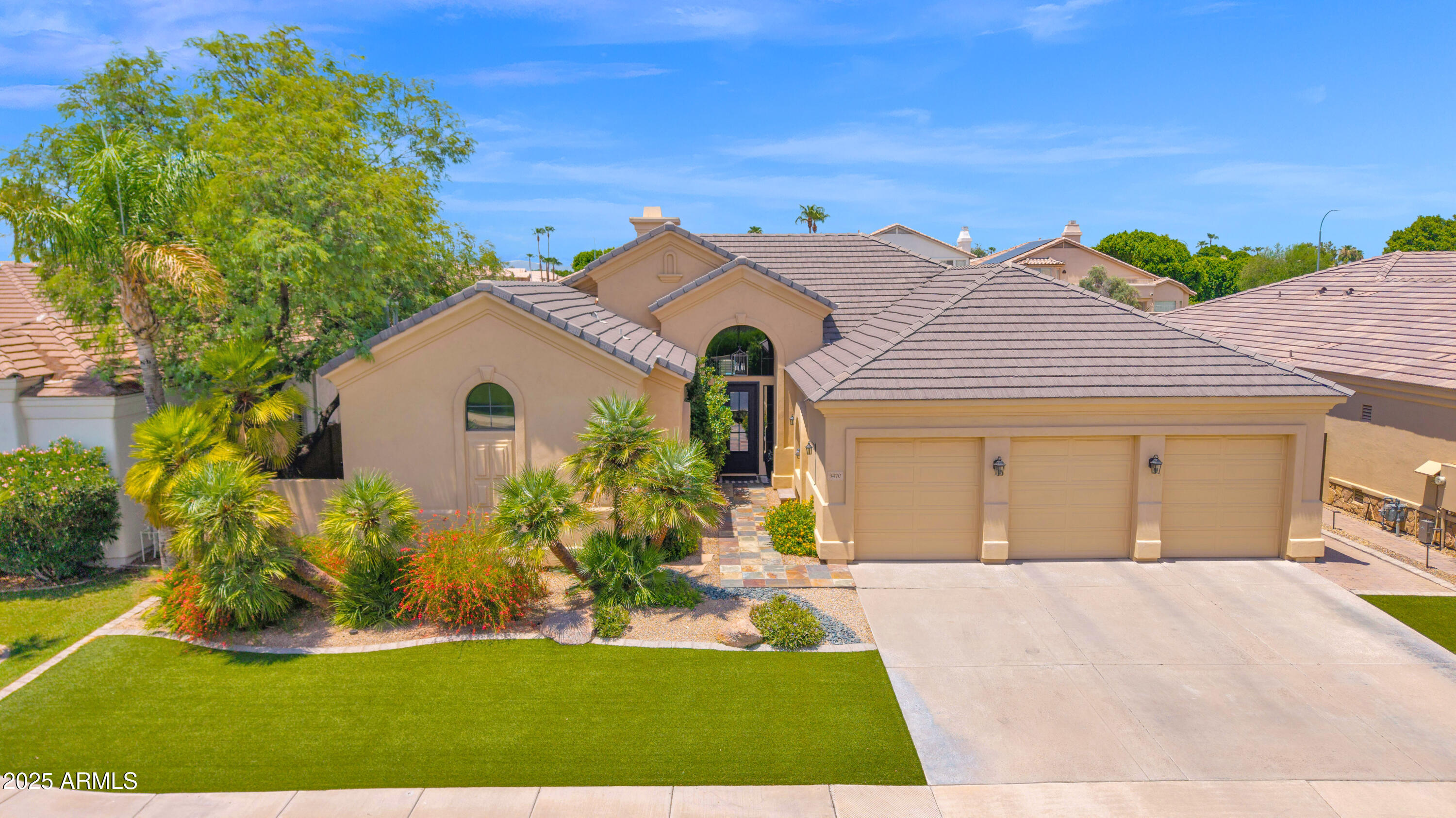 Property Photo: 3470 S Camellia Place AZ 85248