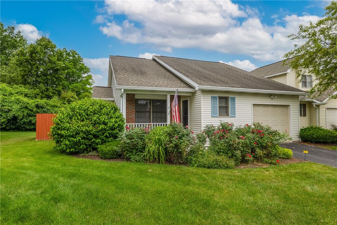 Property Photo:  11 Harvest Hl  NY 14624 