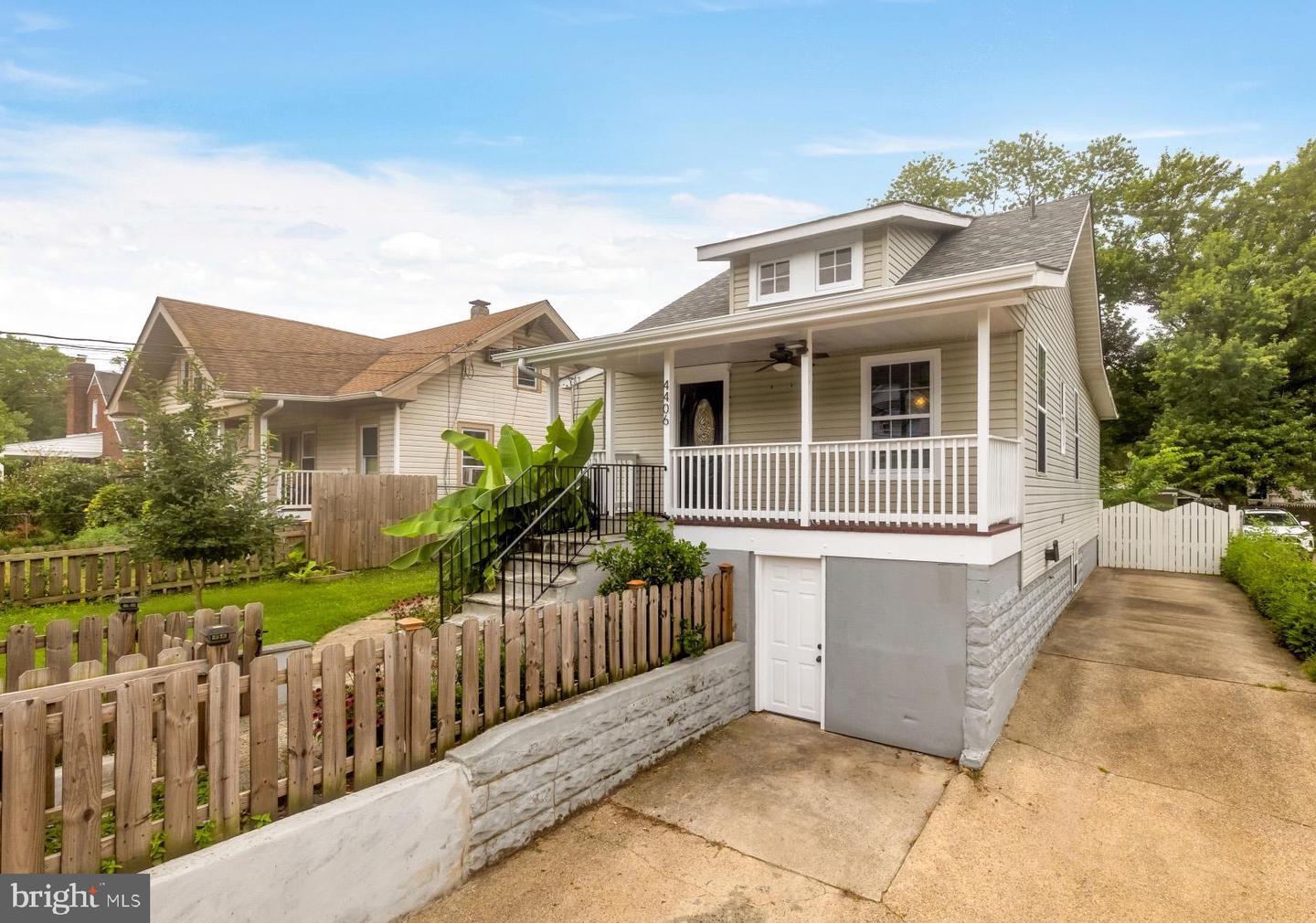 Property Photo: 4406 38th Street MD 20722