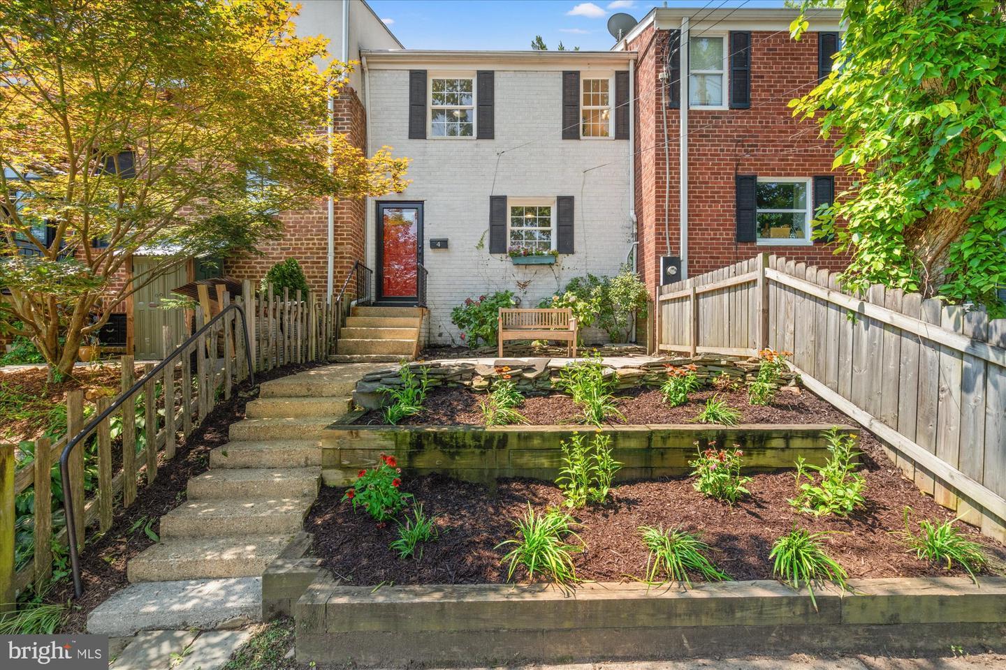 Property Photo:  4 Ancell Street  VA 22305 