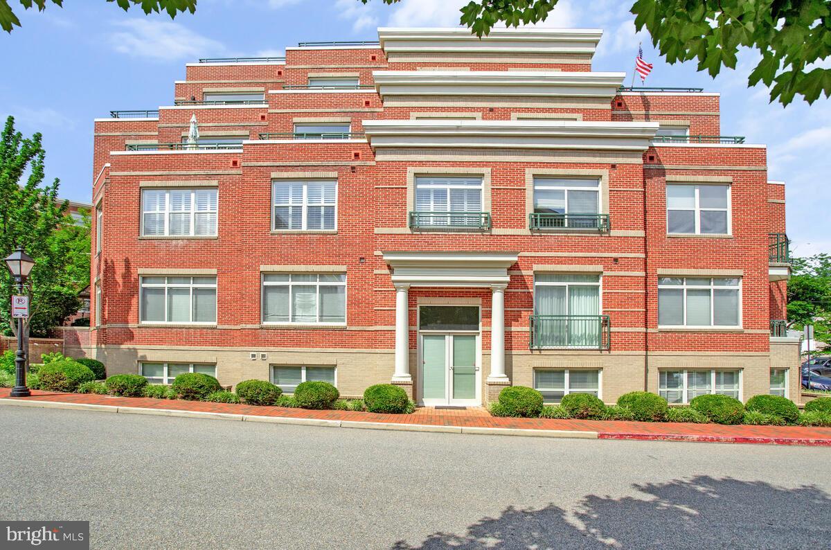 Property Photo: 66 Franklin Street 20 MD 21401