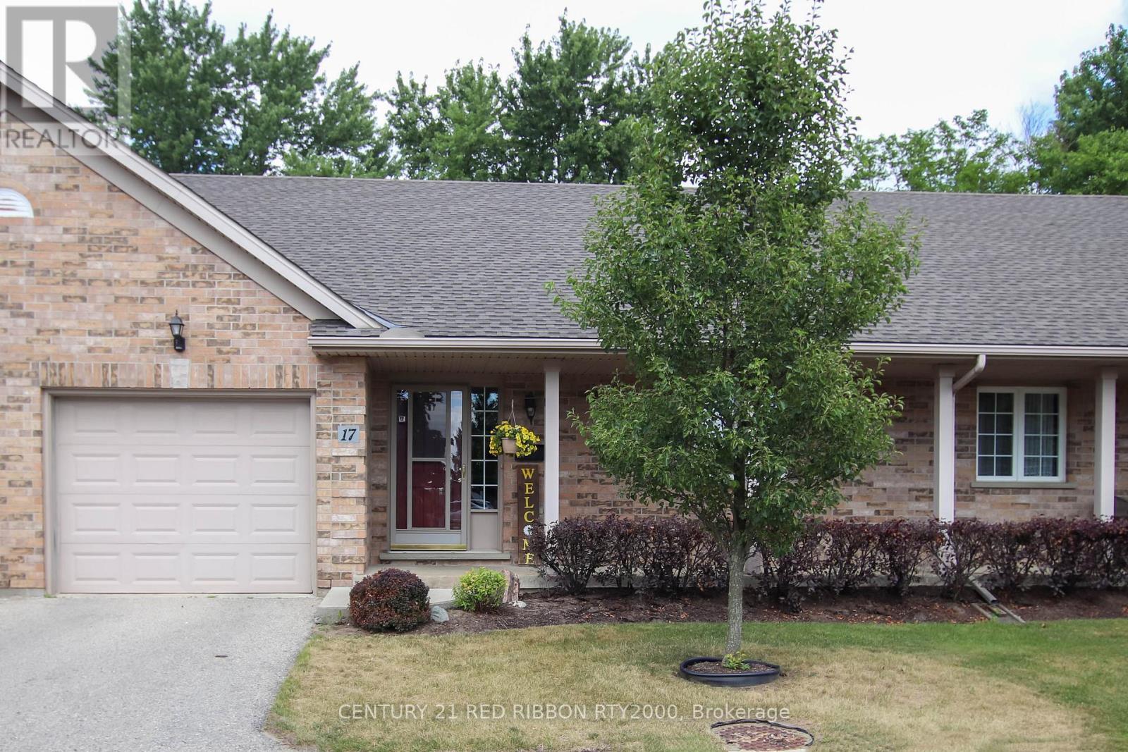 Photo de la propriété: 375 Scott Street East 17 ON N7G 4G7