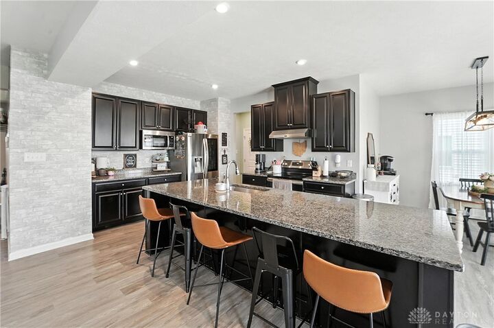 Property Photo: 138 Ridgebrook Trail OH 45385