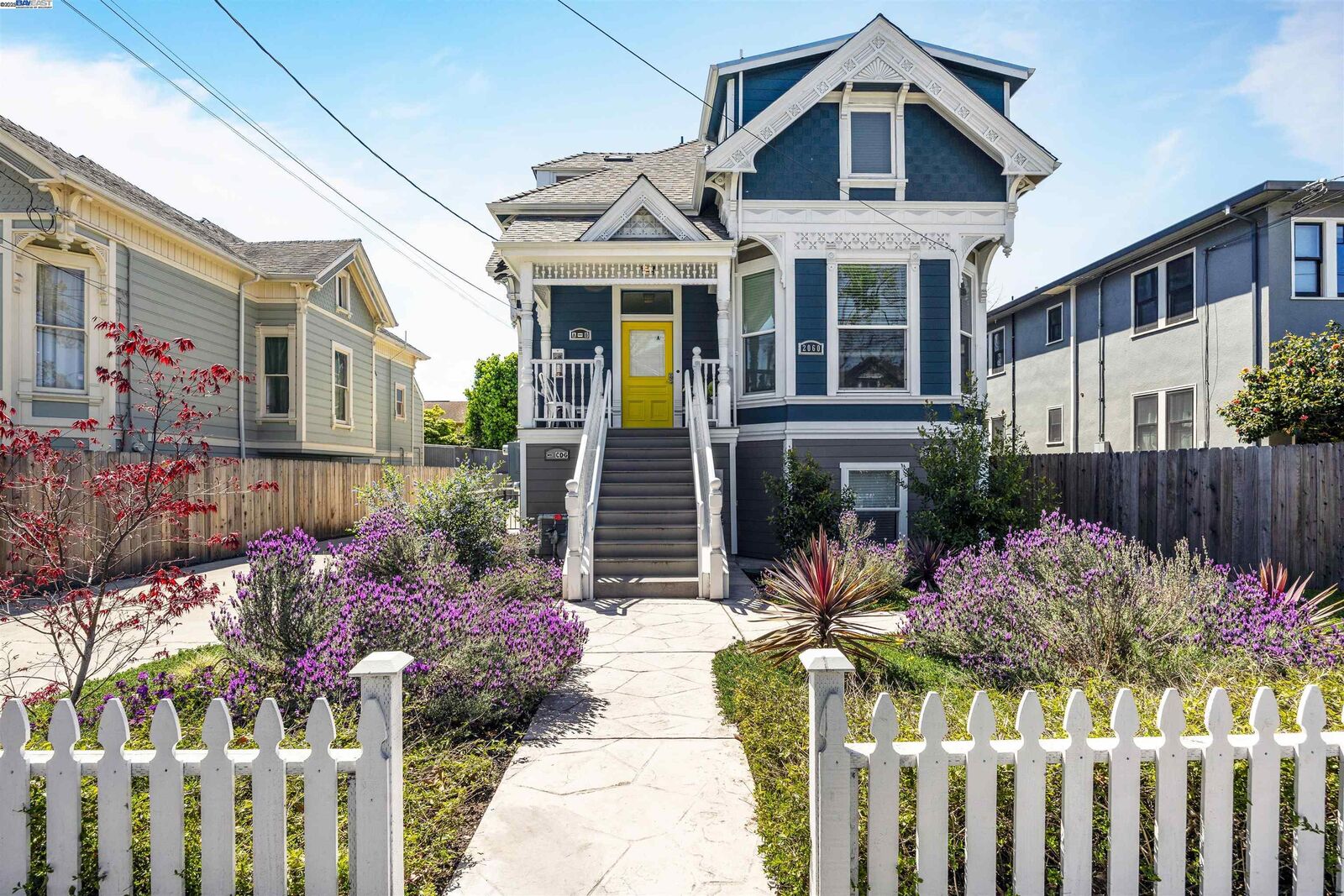 Property Photo: 2060 San Antonio Ave CA 94501