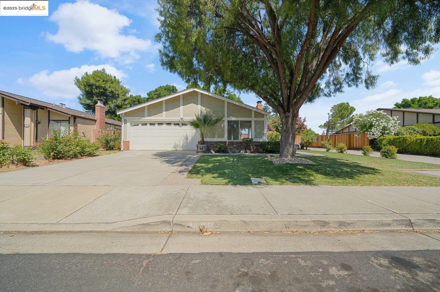 Property Photo: 4148 Redwood Road CA 94551