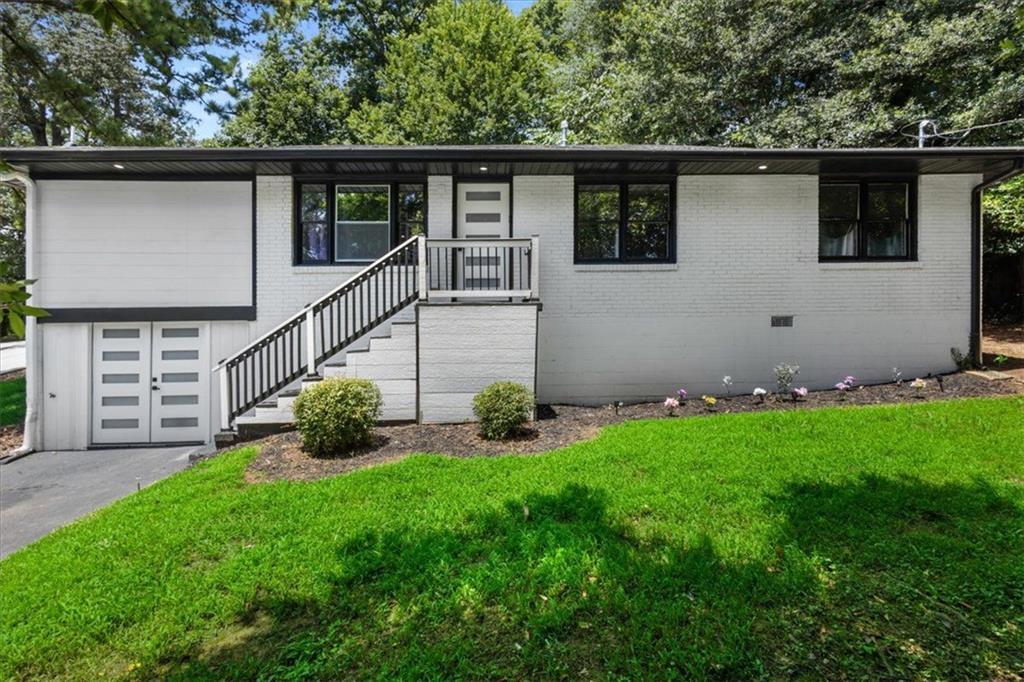 Property Photo: 1994 Brenda Drive GA 30168