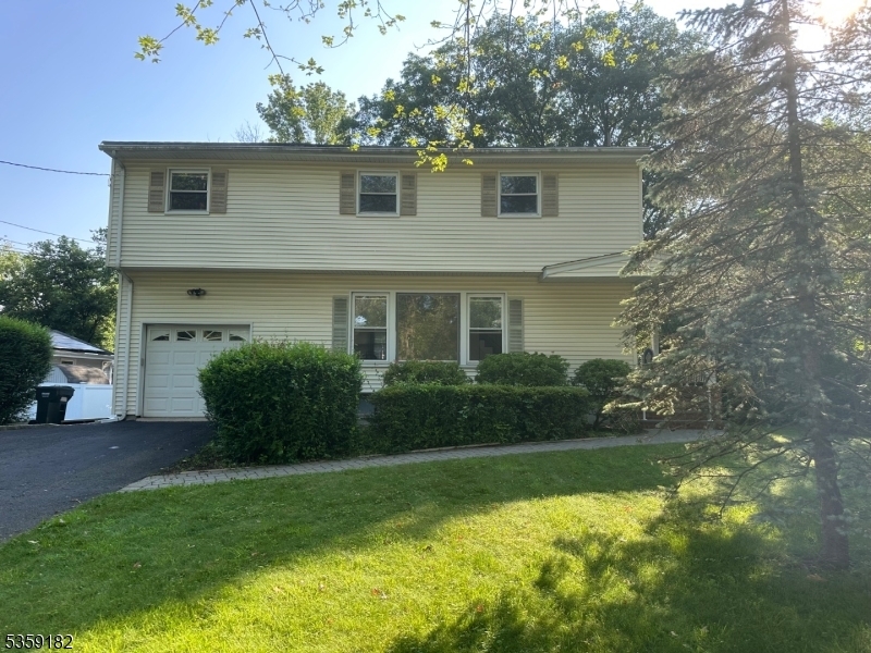 Property Photo: 50 Briarwood Dr NJ 07922