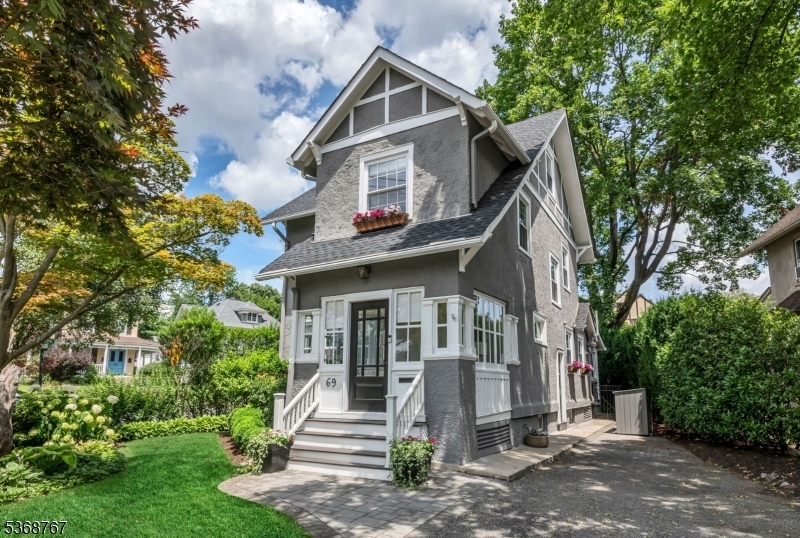 Property Photo: 69 Ethelbert Pl NJ 07450