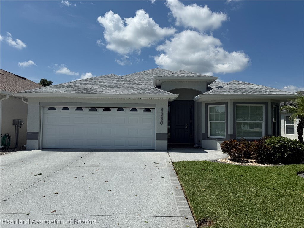Property Photo: 4350 Vantage Circle FL 33872