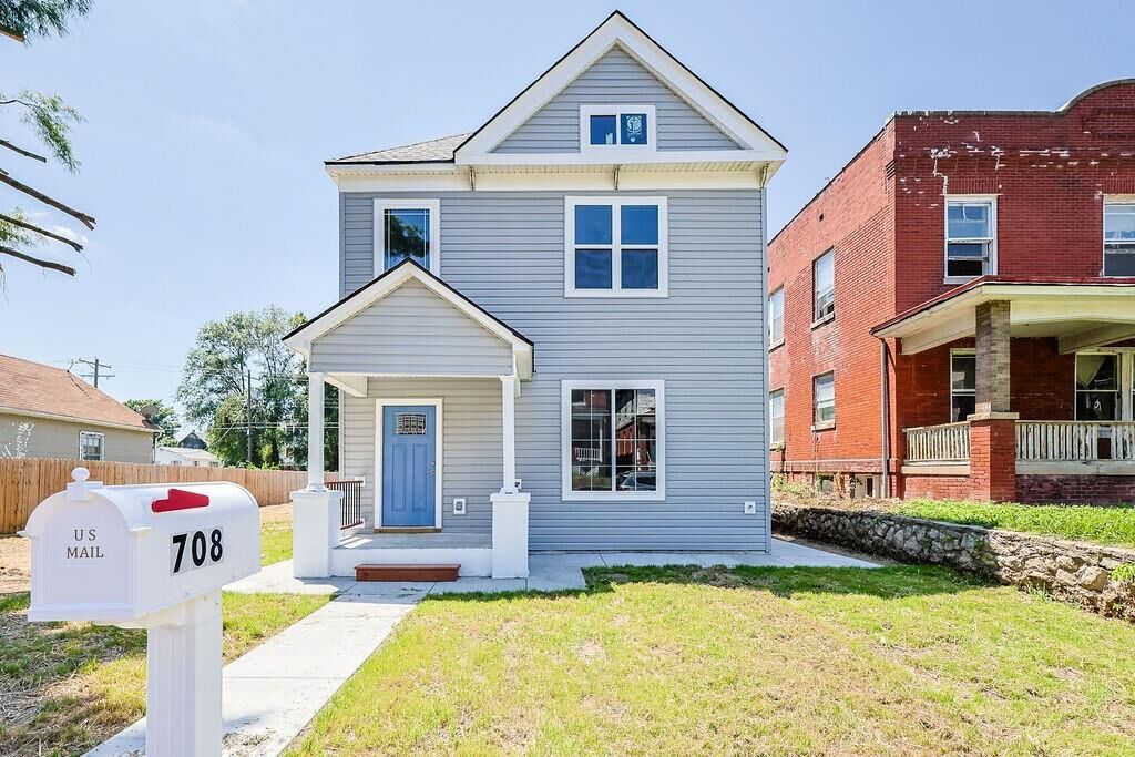 Property Photo: 708 N 10th Street MO 64501