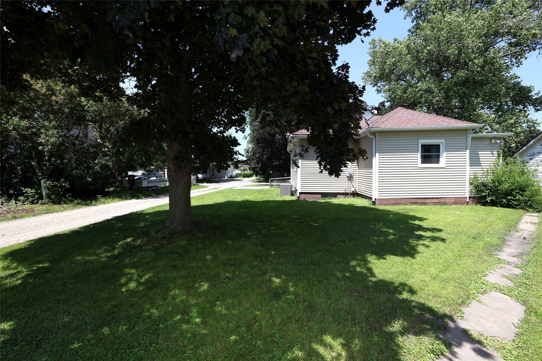 Property Photo: 1222 Second Street IA 50036