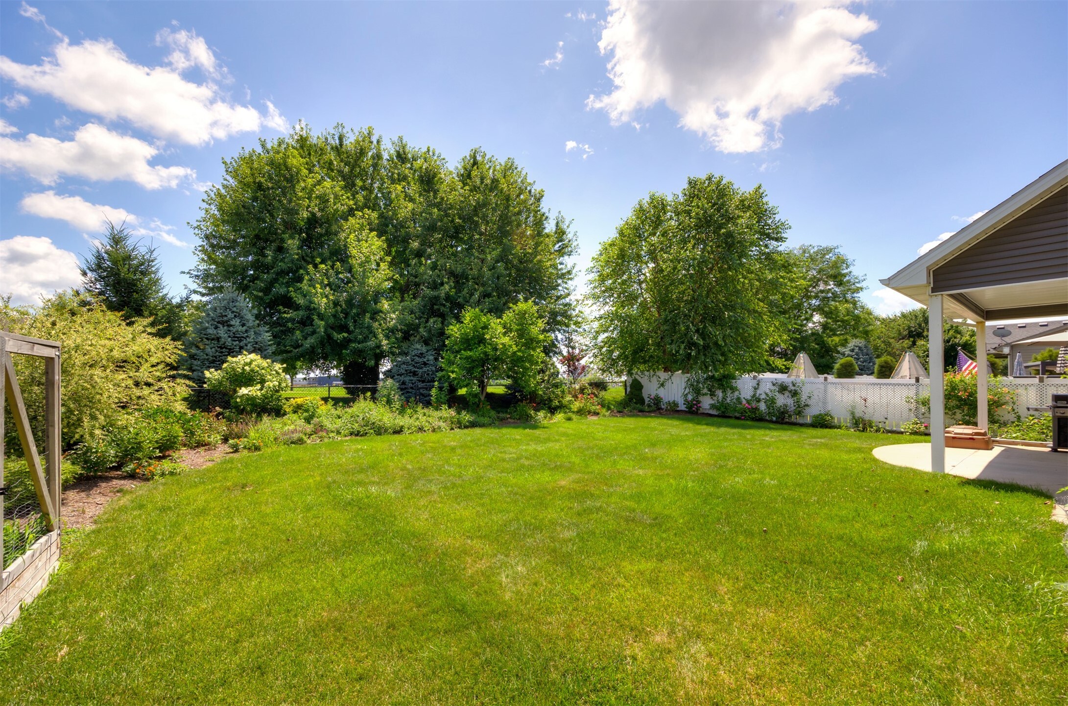 Property Photo:  296 S 82nd Street  IA 50266 