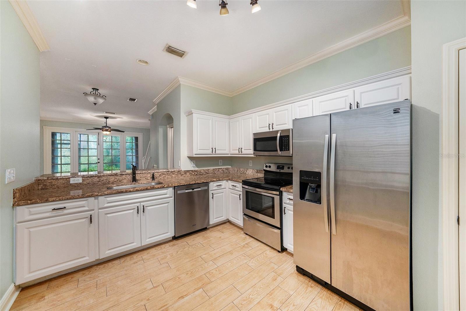 Property Photo: 11066 Windsor Place Circle FL 33626
