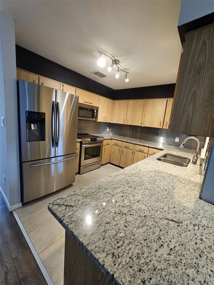 Property Photo:  1903 Simonton Avenue  FL 32806 