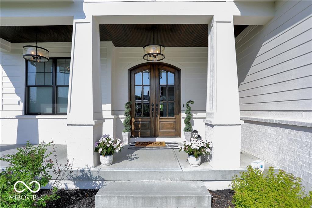 Property Photo: 16608 George Gang Boulevard IN 46062