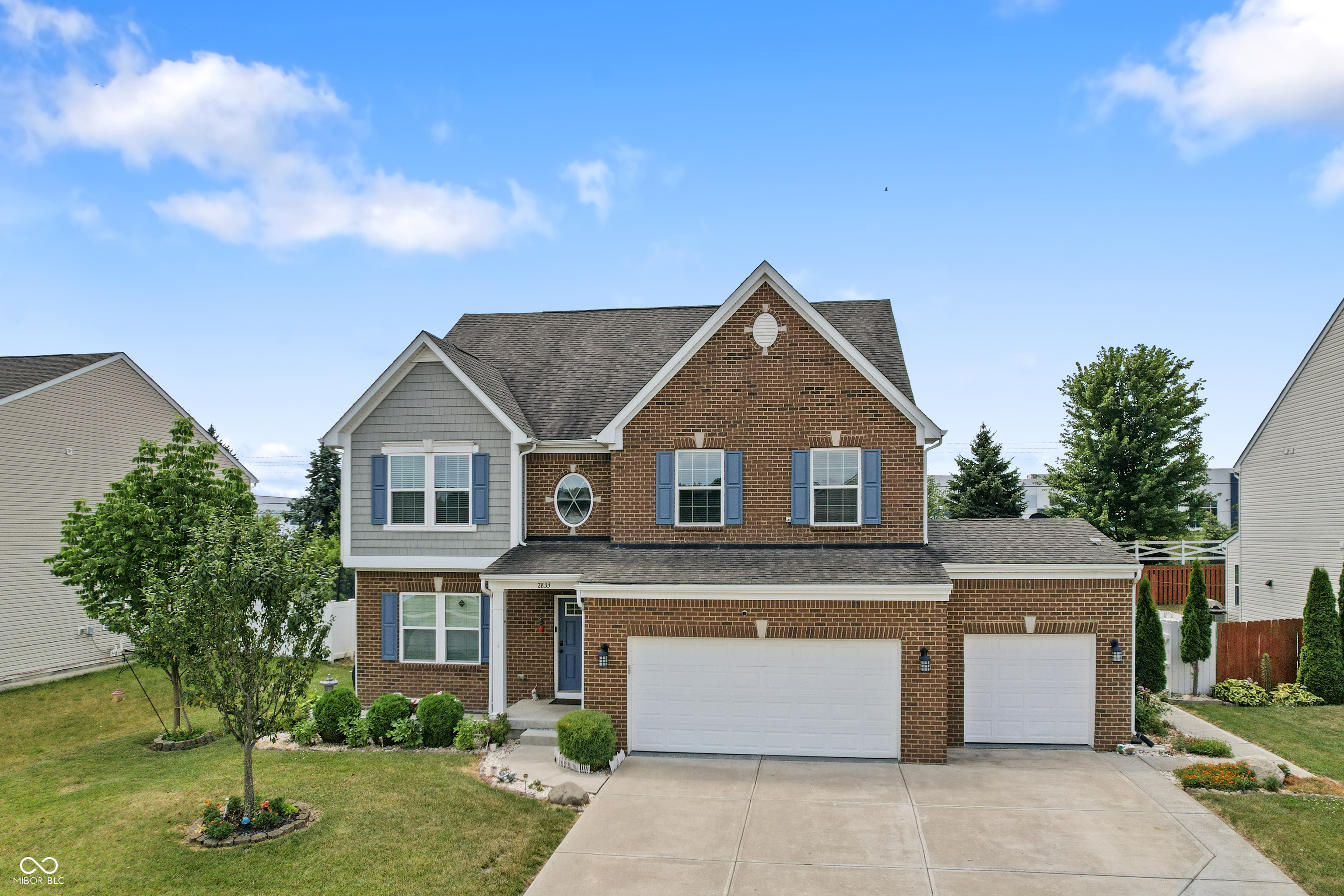 2833 Holiday Way  Greenwood IN 46143 photo