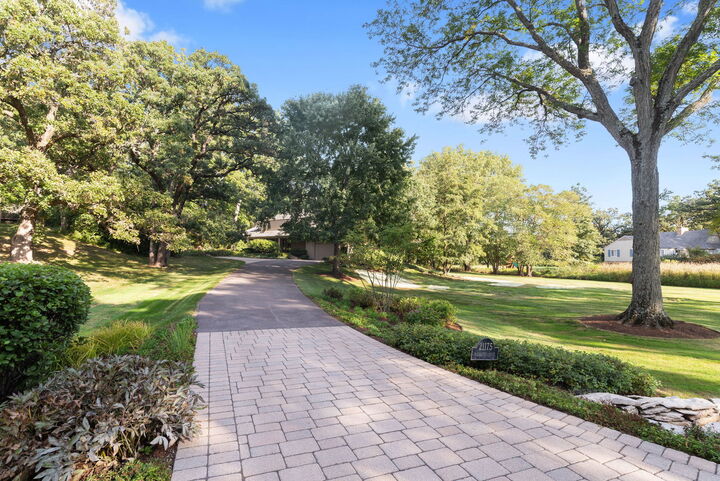 Property Photo:  21175 N Middleton Drive  IL 60047 