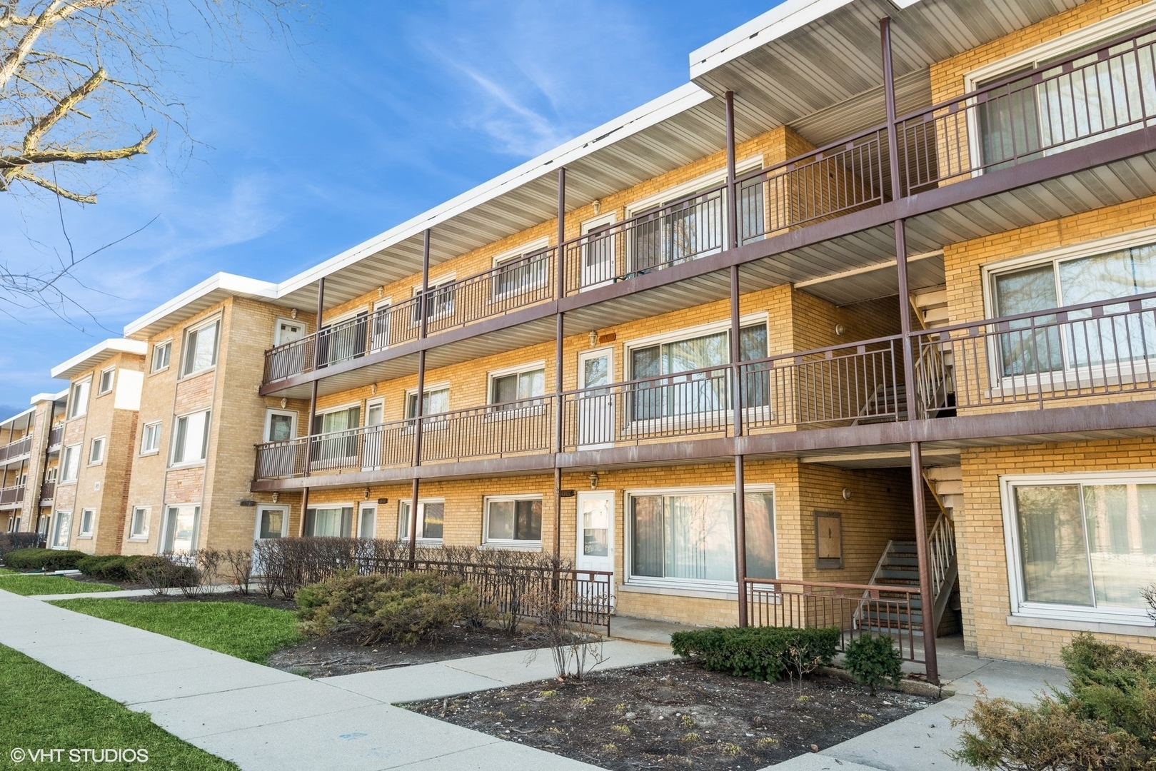 Property Photo:  4907 N Harlem Avenue 1  IL 60656 