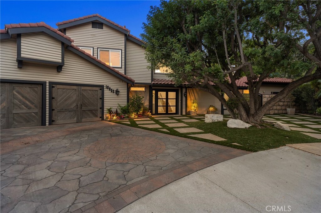 Property Photo: 19022 Shamrock Lane CA 92886