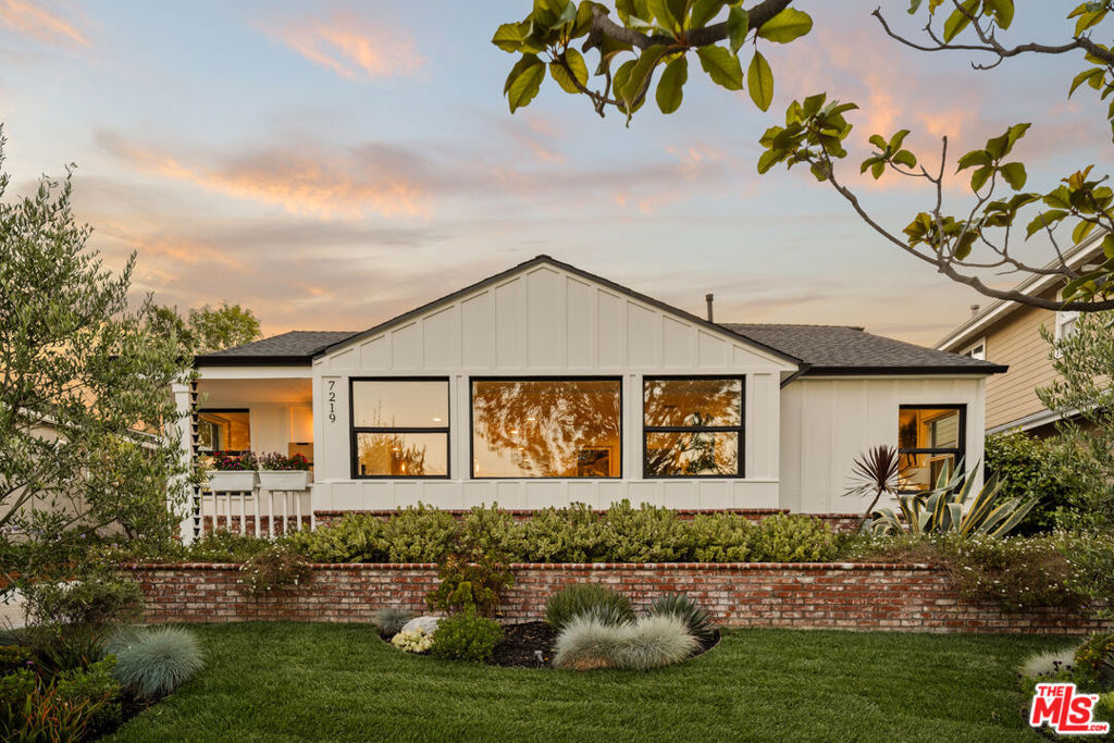 7219 Dunfield Avenue  Los Angeles CA 90045 photo