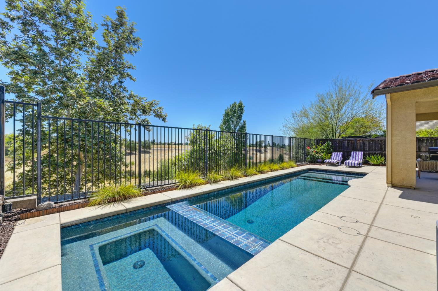 Property Photo:  888 Calico Drive  CA 95765 