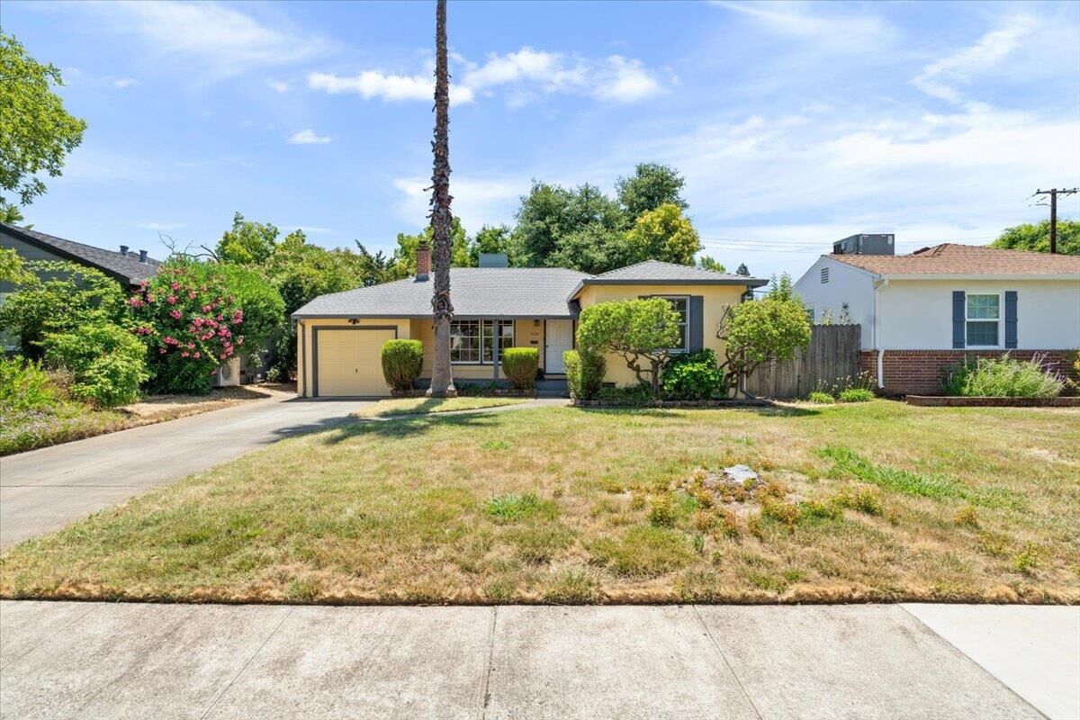 Property Photo:  6120 4th Avenue  CA 95817 