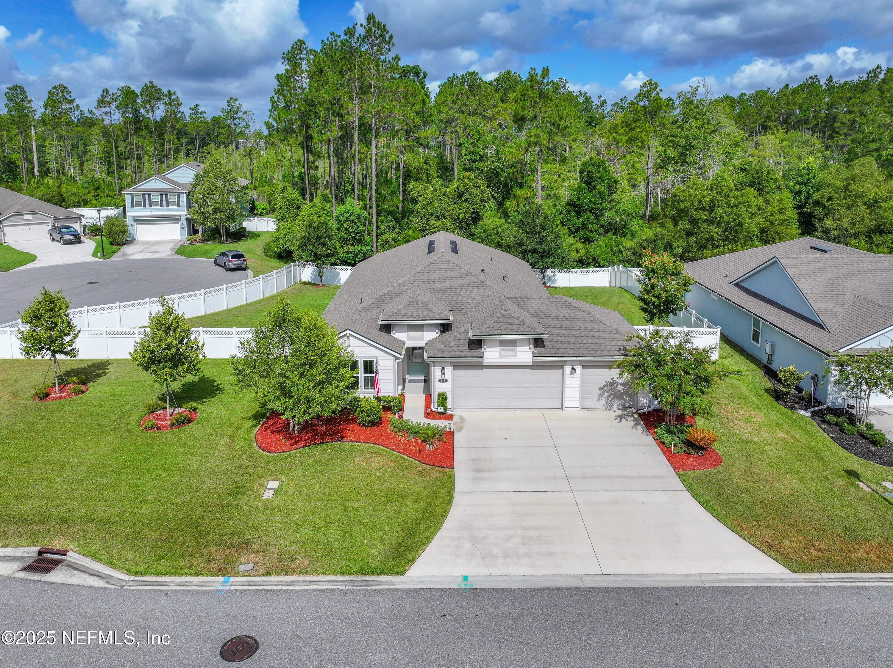 Property Photo: 148 Balmoral Castle Drive FL 32259